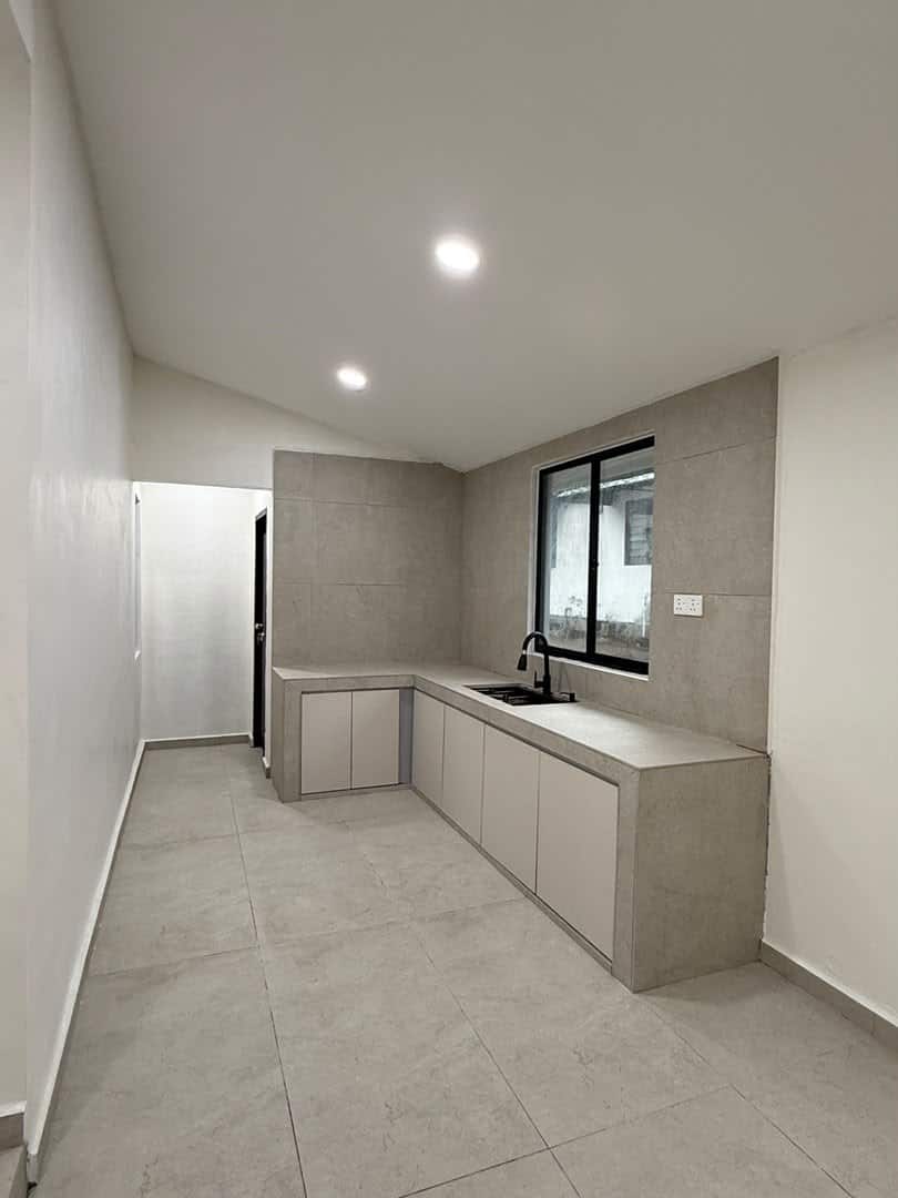🏡 FOR SALE | Rare Fully Renovated | Single Storey … 3