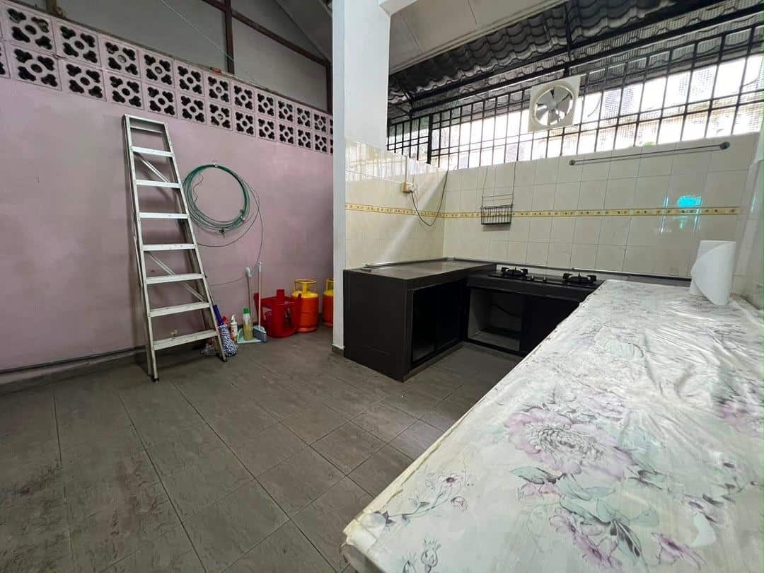 FOR SALE(JL0644)
🏡 Single Storey House @ Taman Nus… 2