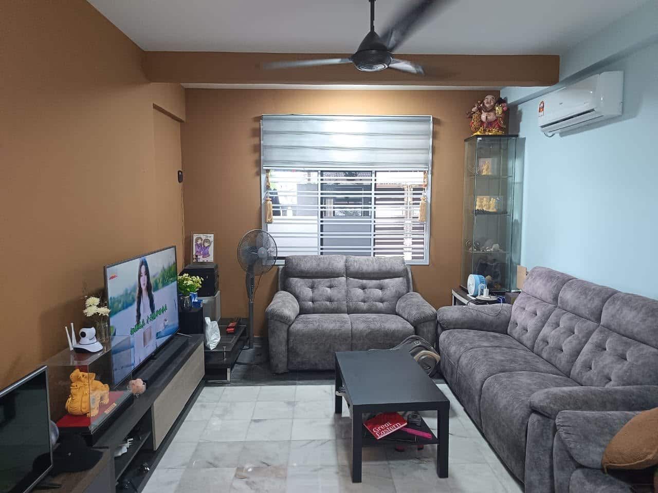 Taman Daya — Double Storey For Sale

📍 Jalan Pinan… 10
