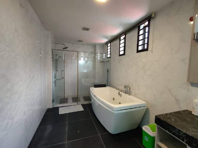 House for sell 🔥
*Below Bank Valuation* 

Taman pe… 3