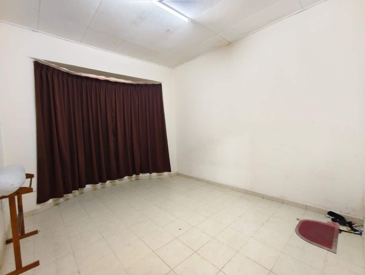 Jalan Terkukur, Bandar Putra Kulai, Kulai

Single … 5
