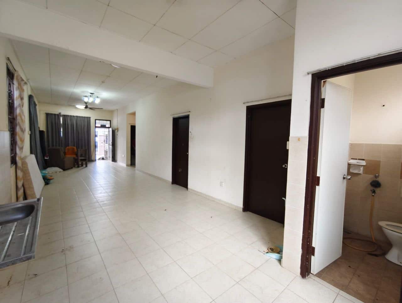Jalan Terkukur, Bandar Putra Kulai, Kulai

Single … 8