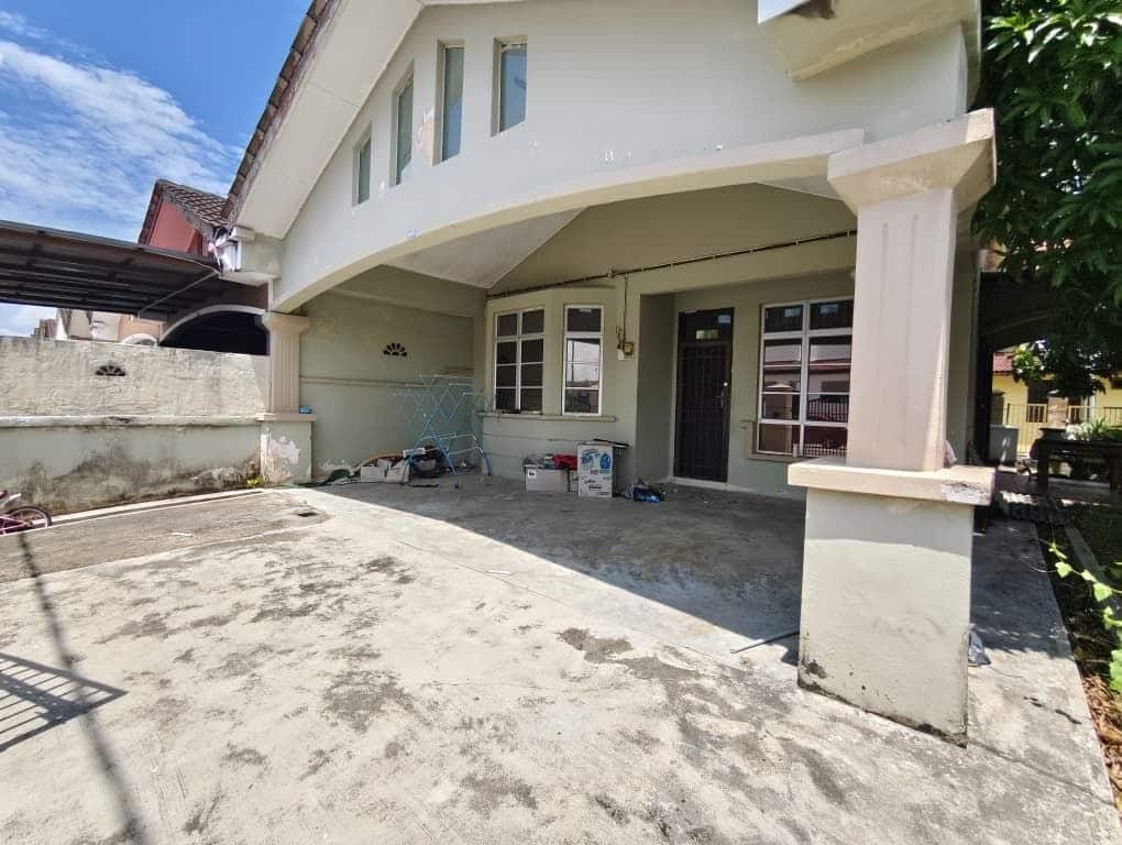 Jalan Terkukur, Bandar Putra Kulai, Kulai

Single … 9