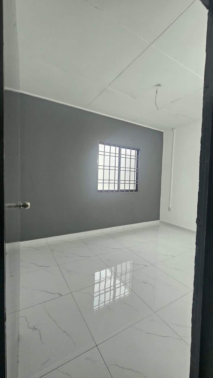 🏡 FOR SALE | Unblock View | Fully Renovated | Bigg… 5