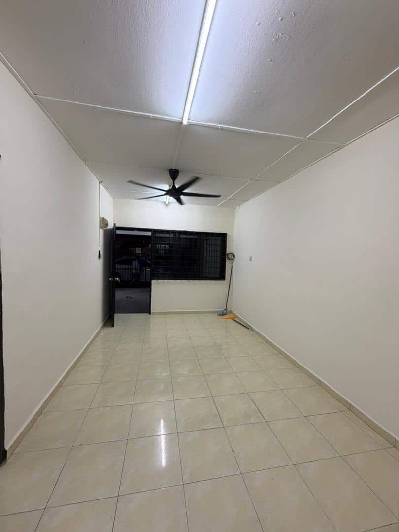 🏡 FOR SALE | Renovated | Taman Universiti, Skudai … 5