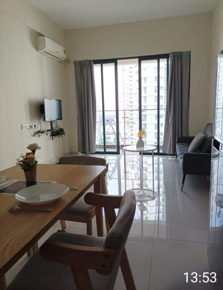 🏡 FOR SALE | BAY POINT @ COUNTRY GARDEN DANGA BAY
… 2