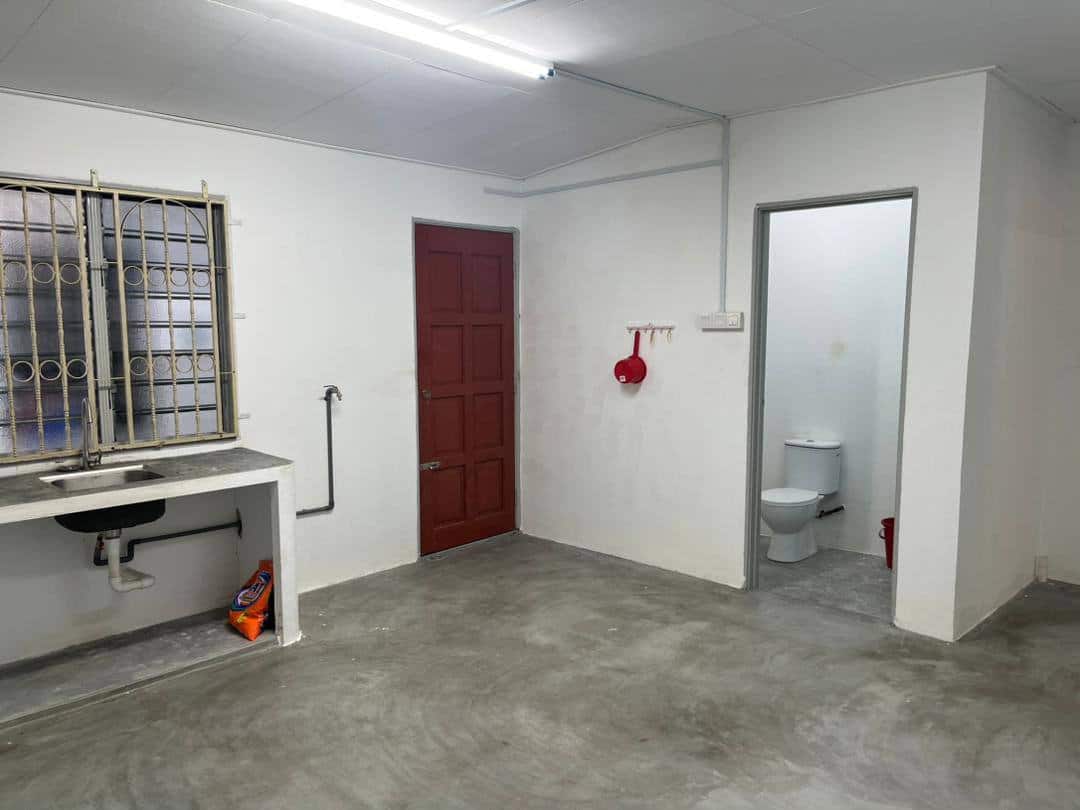 For Sale (AH7799) 
Jalan Pakis Sri Pulai 
20x55 
S… 6