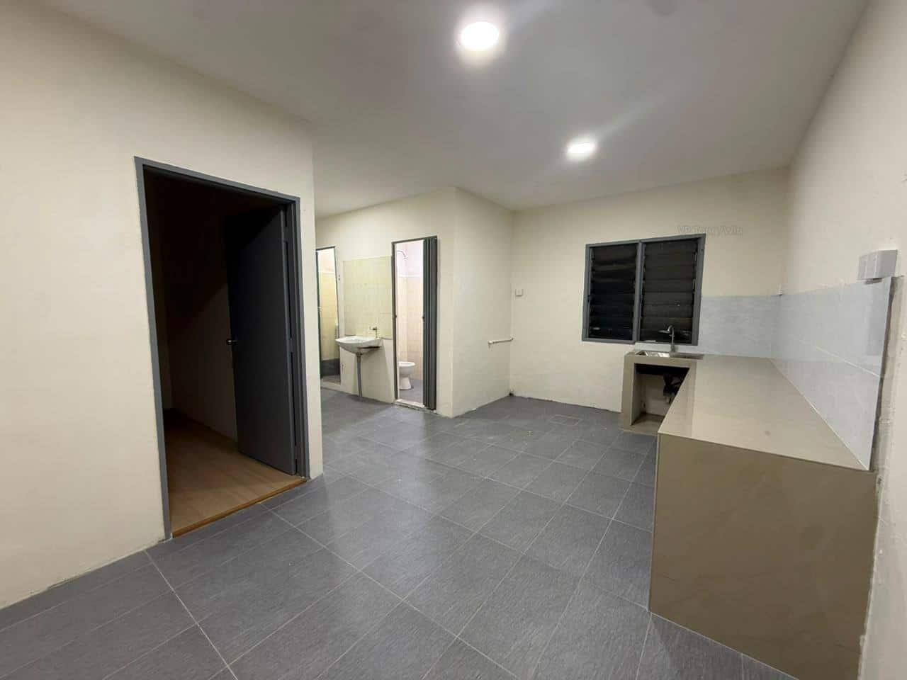 For Sales RM333k 

Jalan Susur Kulai 1, Taman Sera… 5