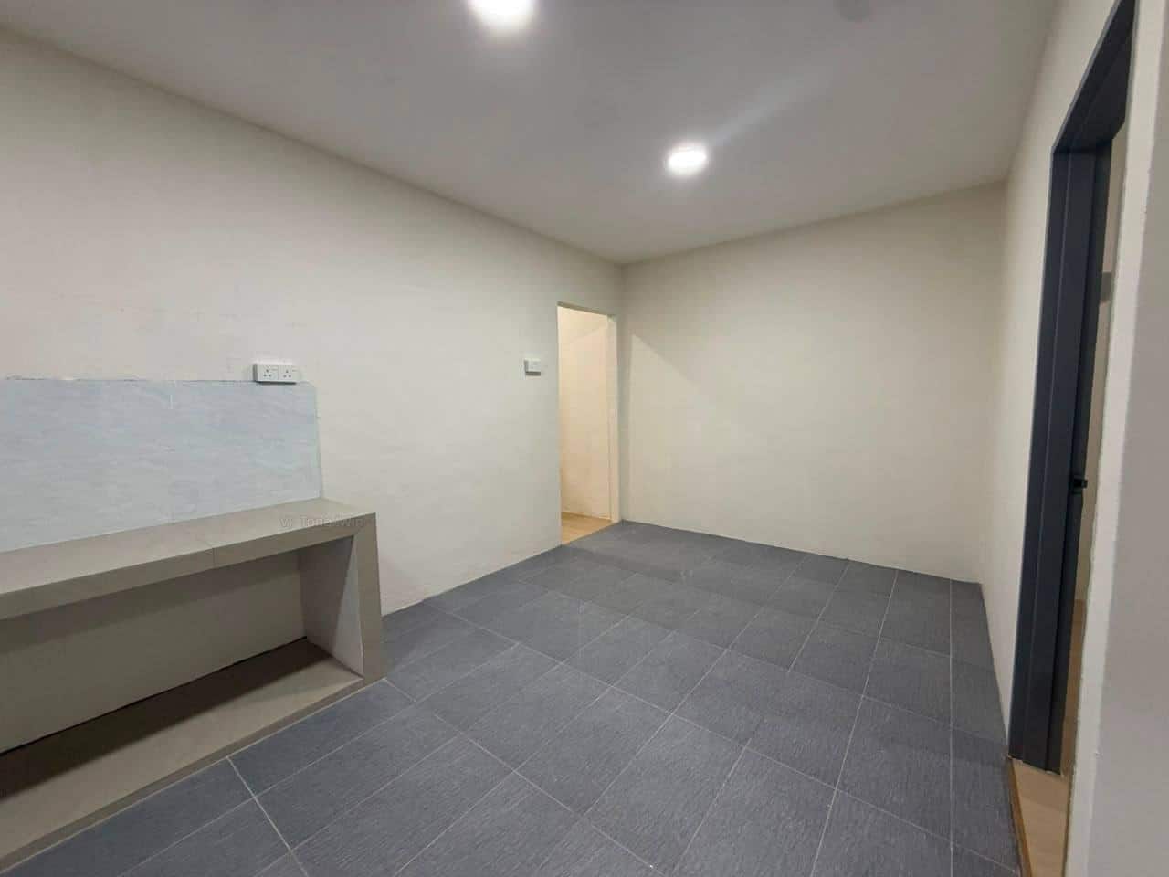 For Sales RM333k 

Jalan Susur Kulai 1, Taman Sera… 6