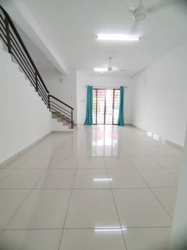 Dato Onn 2 storey Terrace house for sales🔥🔥🔥

📌 4 …