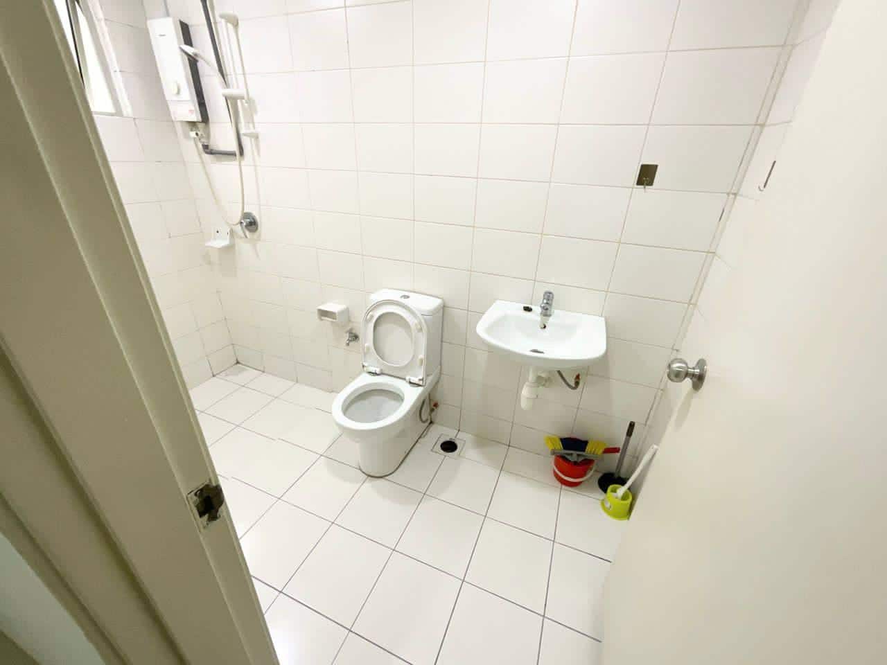 For Sale 
Greenfield Apartment Tampoi 
Penthouse 
… 2