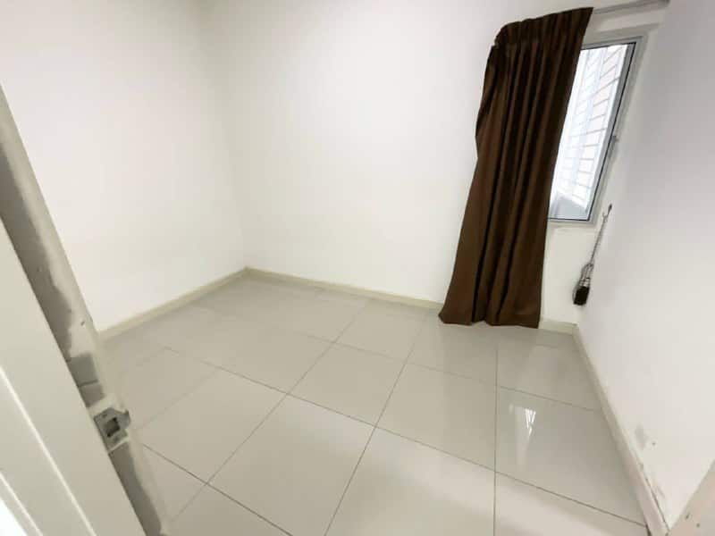 For Sale 
Greenfield Apartment Tampoi 
Penthouse 
… 12