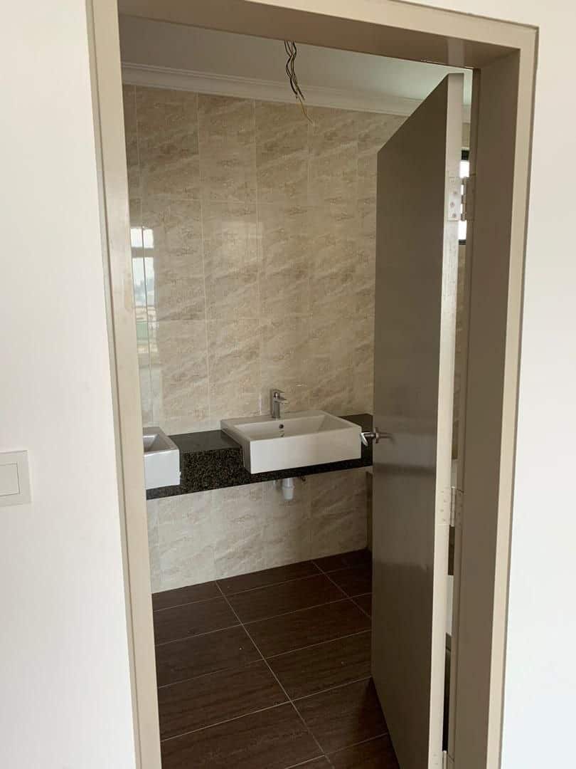 Luxury Condo 
🏠Laguna Height Condominium
Nearby Pe… 5