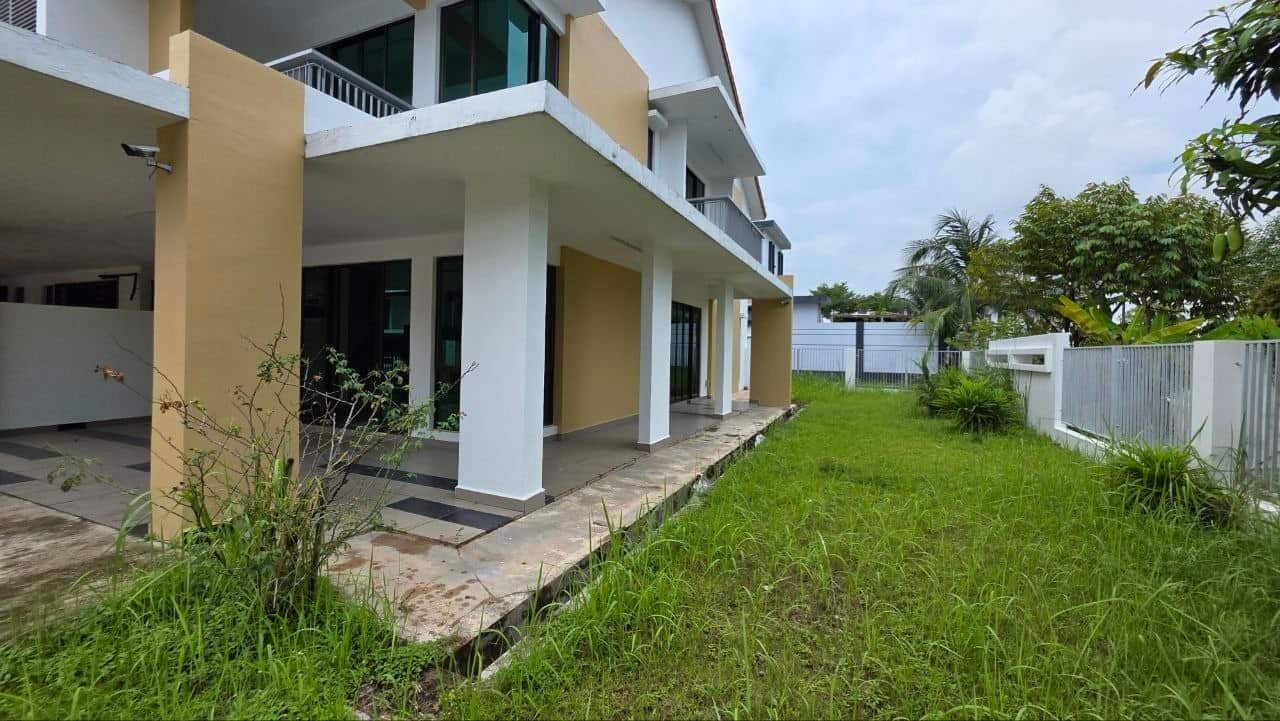 Bandar Dato Onn 
Jalan Perjiranan 15 
双层角头单位

Rema… 1