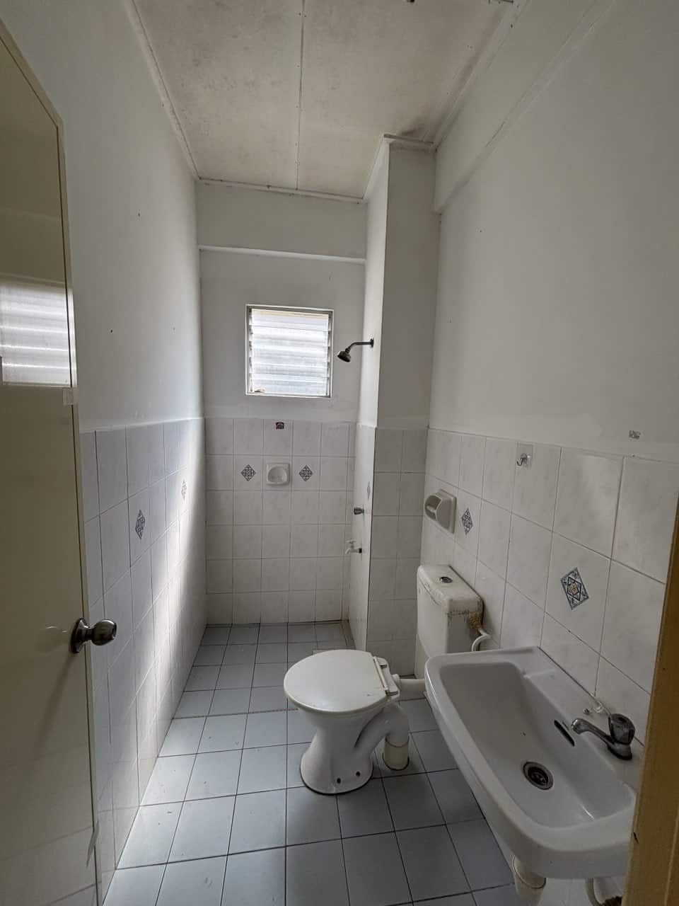 PRICE DROP - was RM 240,000 now 230,000

Listing T… 1