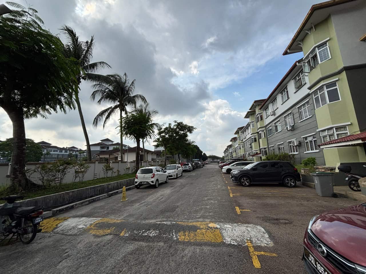 PRICE DROP - was RM 240,000 now 230,000

Listing T… 2