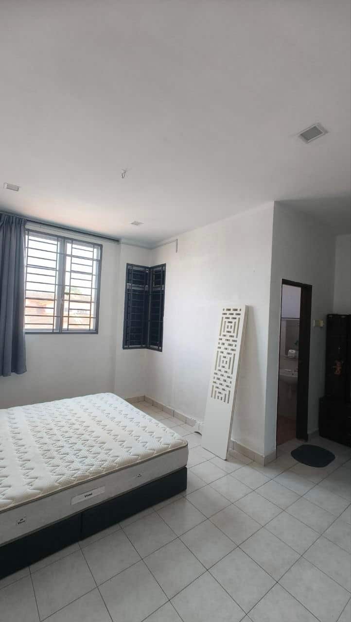 🏡 FOR SALE | BANDAR SERI ALAM
✨ Double Storey Terr… 1