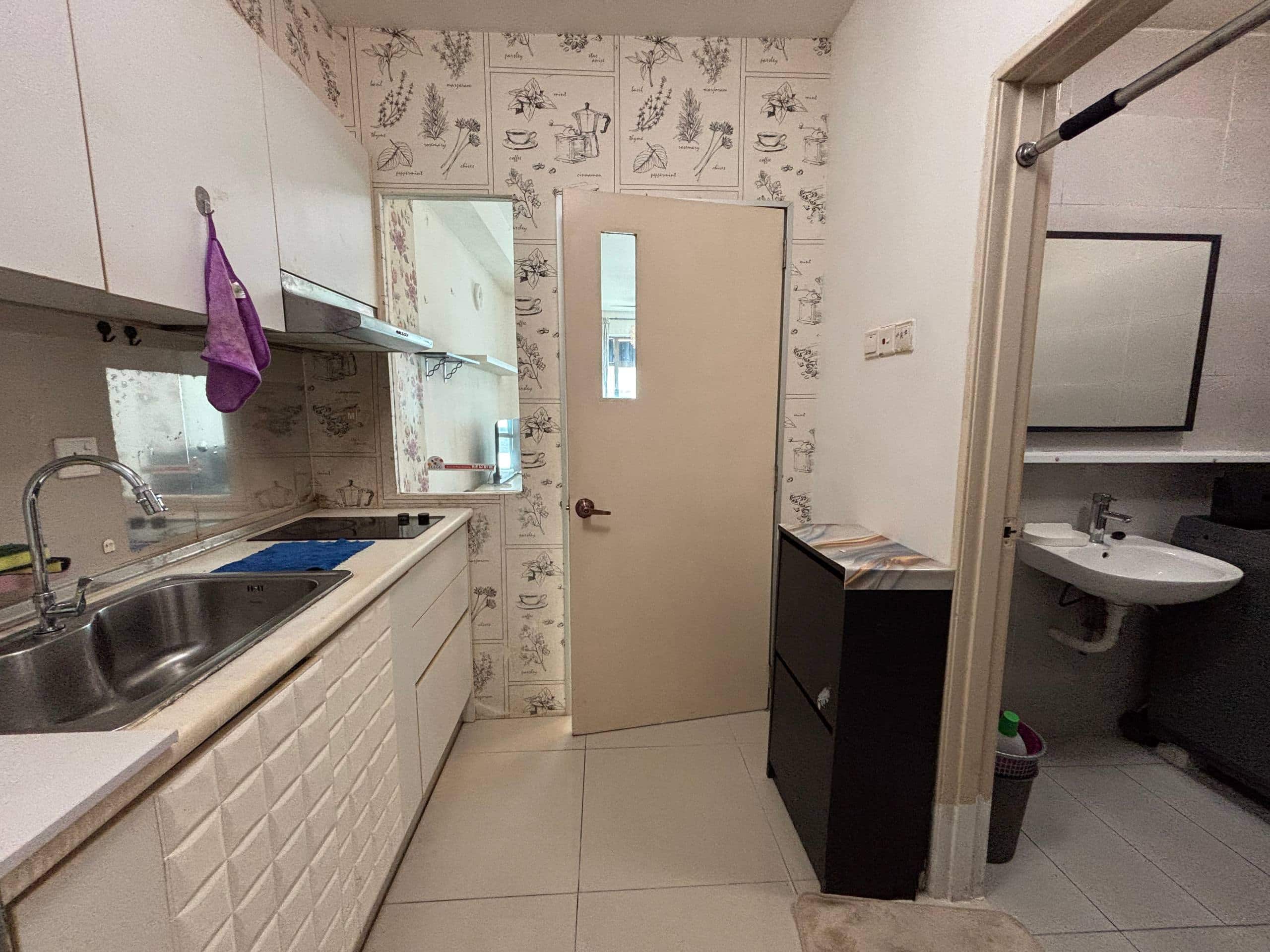 For Sale / Rent｜Parc Regency @ Plentong

▪️ Studio… 6