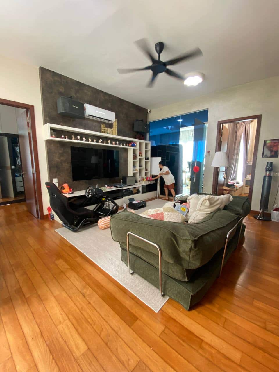 *​FOR SALE (ML3886)*
‼️Superbly Renovated
‼️Unbloc… 3