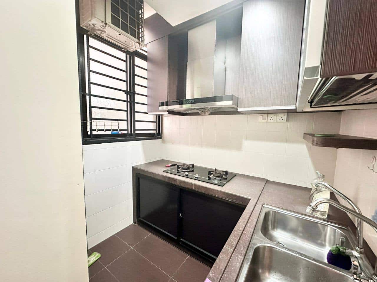 For Sale (AH7799)
Kipark Tampoi 
852 Sqft 
3Bed 2B… 3