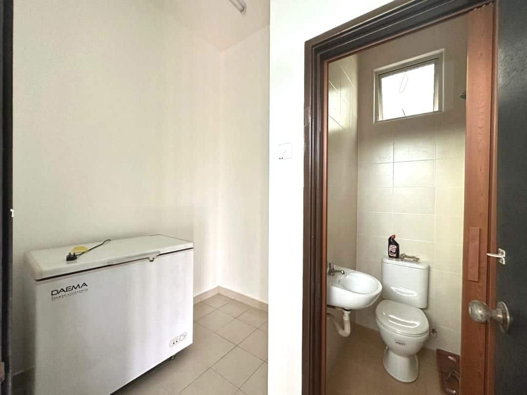 😱😱 😱 Below RM 1m 就可以拥有半独立洋房，你信吗？
📍 𝗣𝗼𝗻𝗱𝗲𝗿𝗼𝘀𝗮 𝗩𝗶𝗹𝗹𝗮… 7