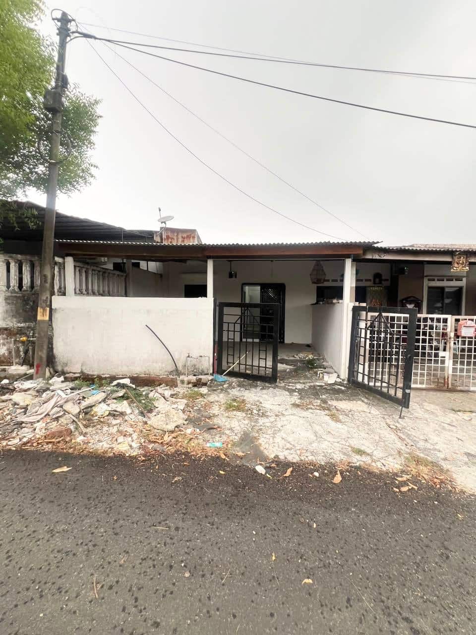 For Sale(AH7799) 
Single Storey Low Cost 
7 Jalan … 1