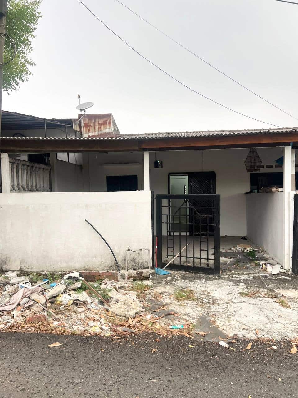 For Sale(AH7799) 
Single Storey Low Cost 
7 Jalan … 2