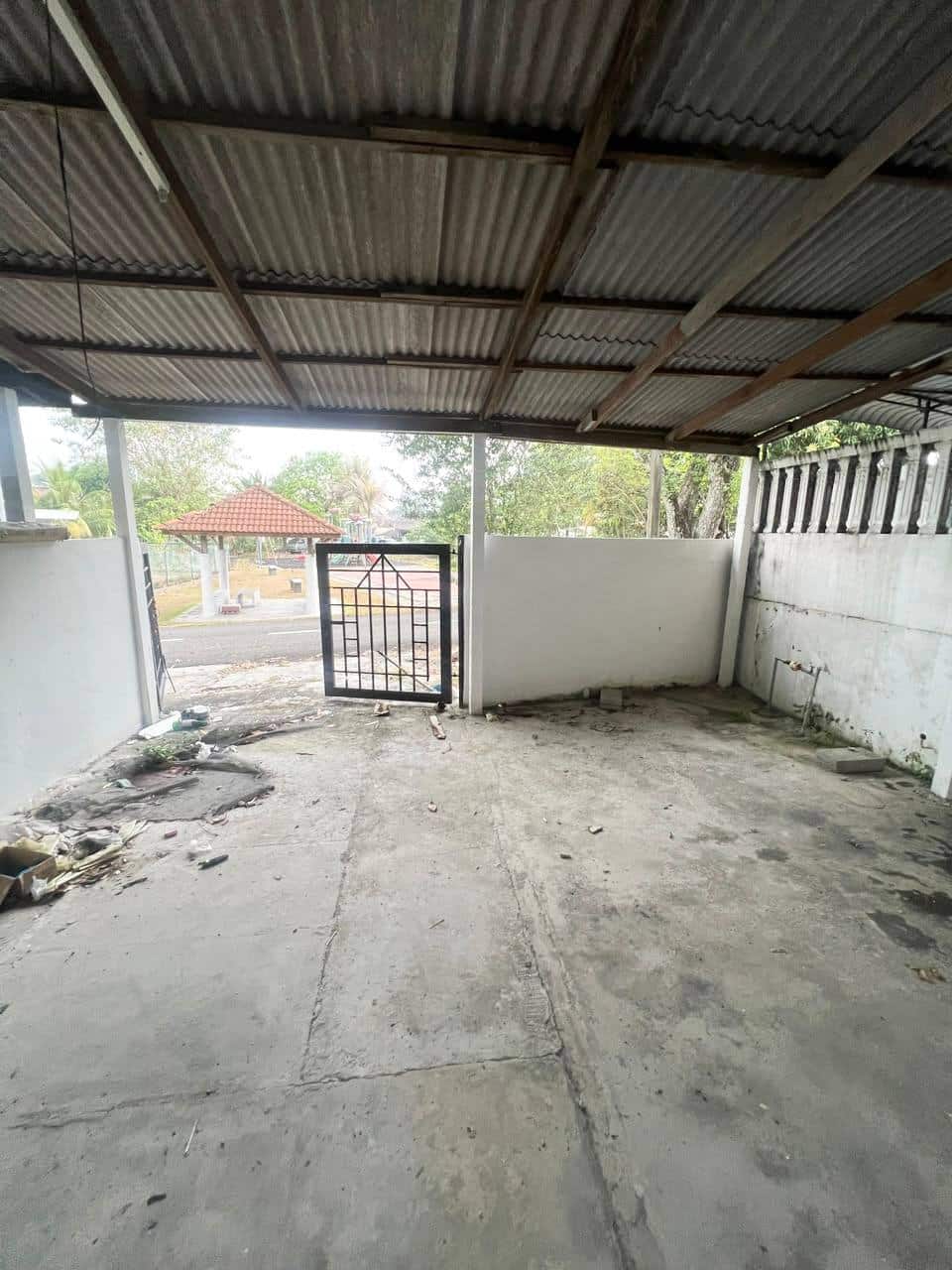 For Sale(AH7799) 
Single Storey Low Cost 
7 Jalan … 4