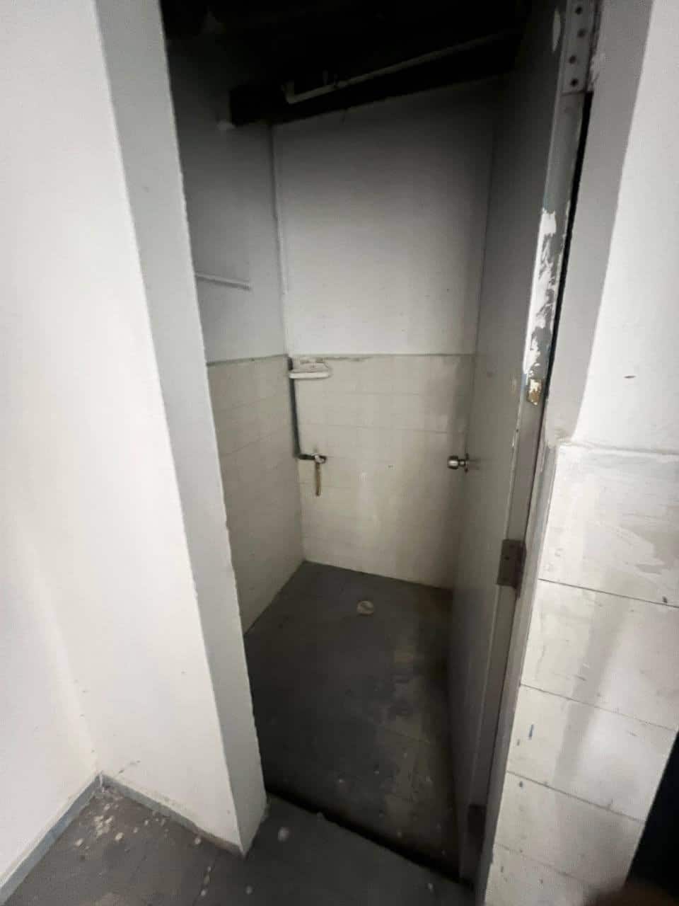 For Sale(AH7799) 
Single Storey Low Cost 
7 Jalan … 10