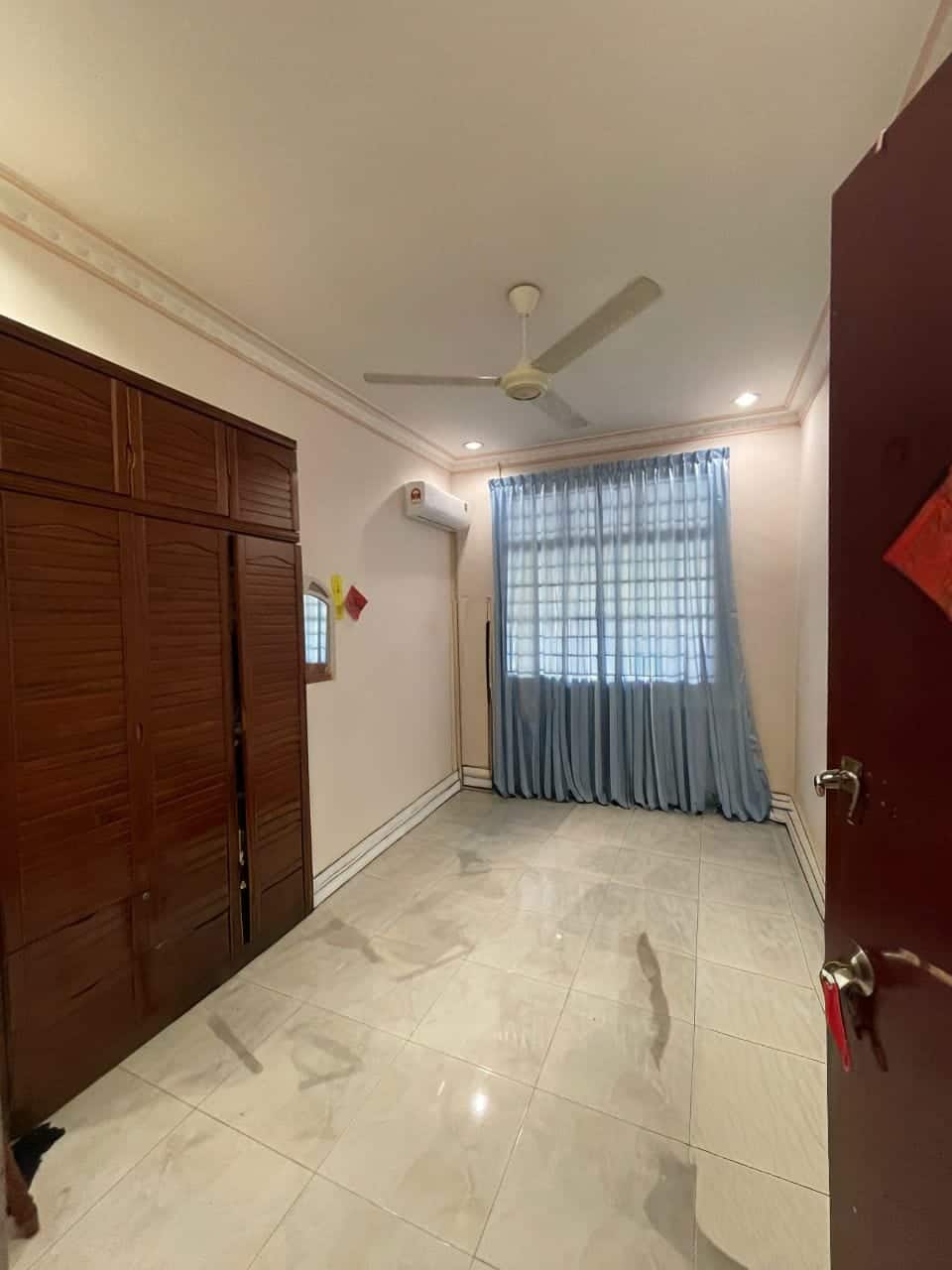 For Sale 
Bukit Indah Jln 4

✅Single Storey 
✅3roo… 7