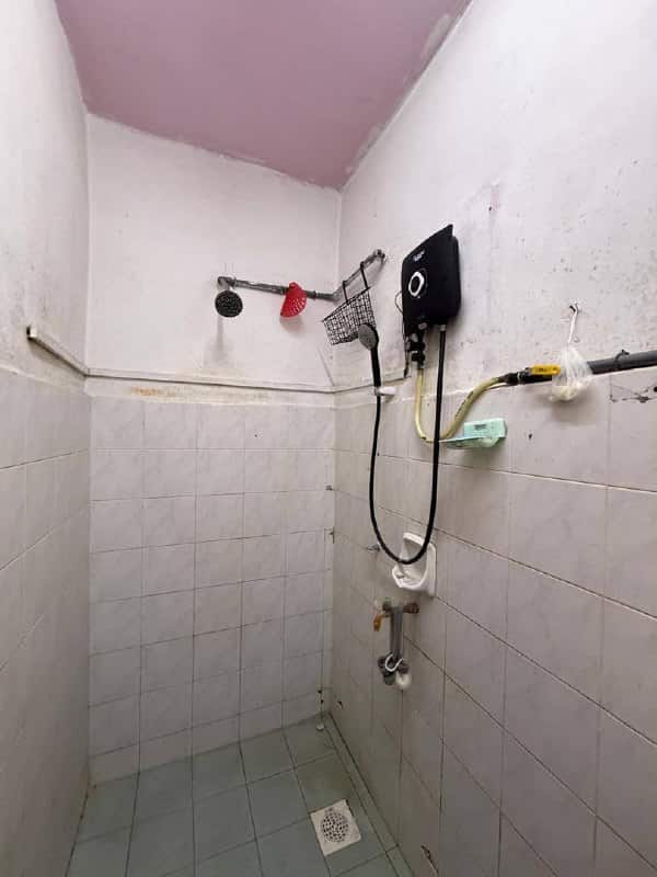 For Sale（AH7799）
Jalan Molek Taman Molek 81100 Joh… 9