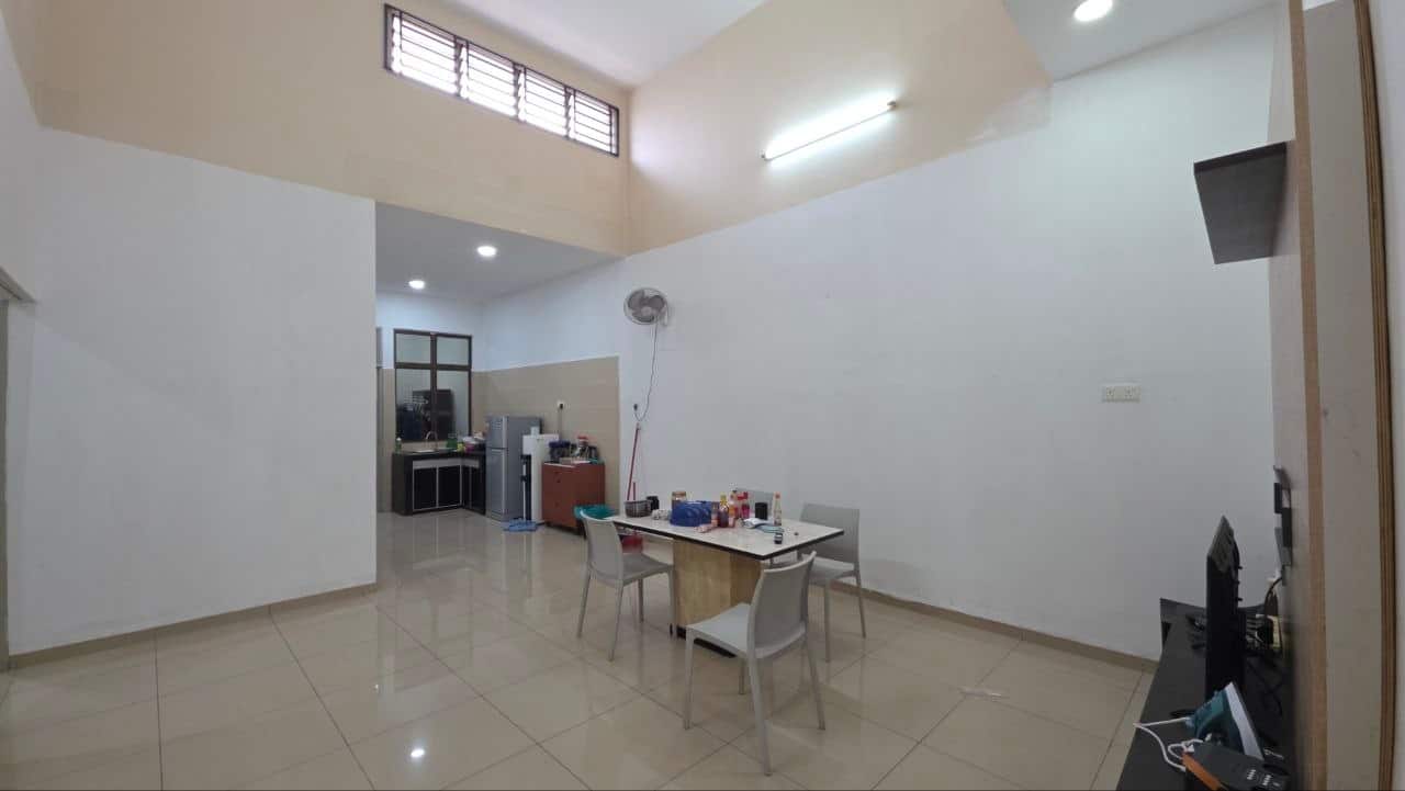 ‼️Price Drop ~RM780K~ RM768K

Pekan Nanas单层半独立出售‼️… 5