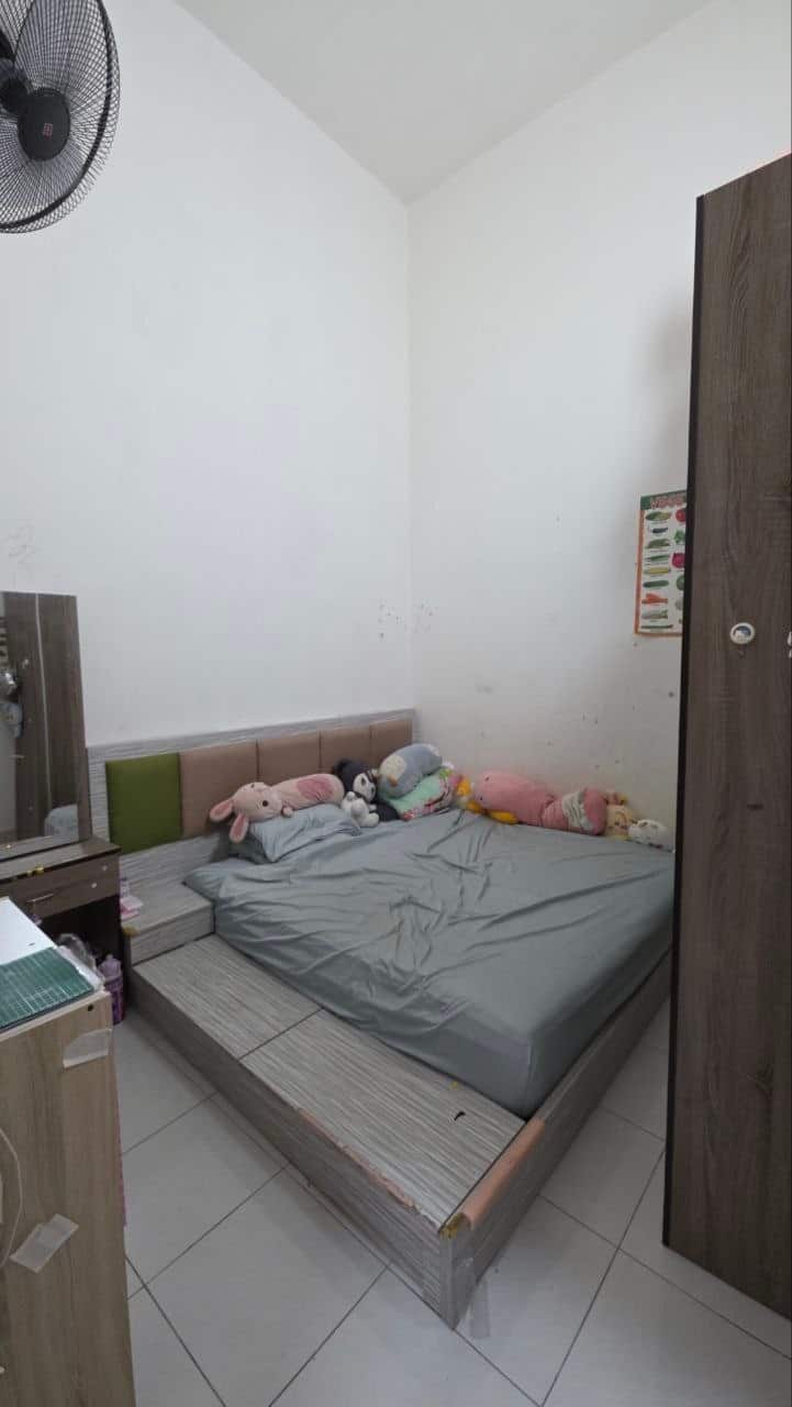 ⚡️Updated BV RM550k⚡️

Pulai Indah单层排屋美货‼️owner自己住… 5