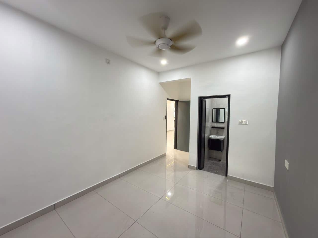 🏡 FOR SALE | RARE CORNER LOT @ TAMAN UNIVERSITY 🔥
… 7