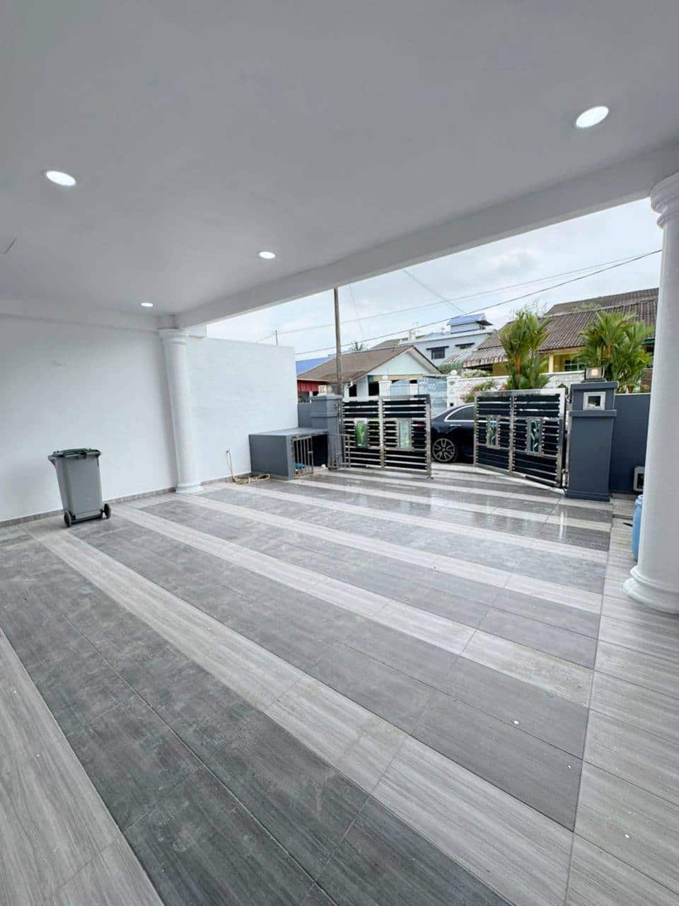 【 Fully Renovated + Fully Extended 】

Skudai Taman… 2