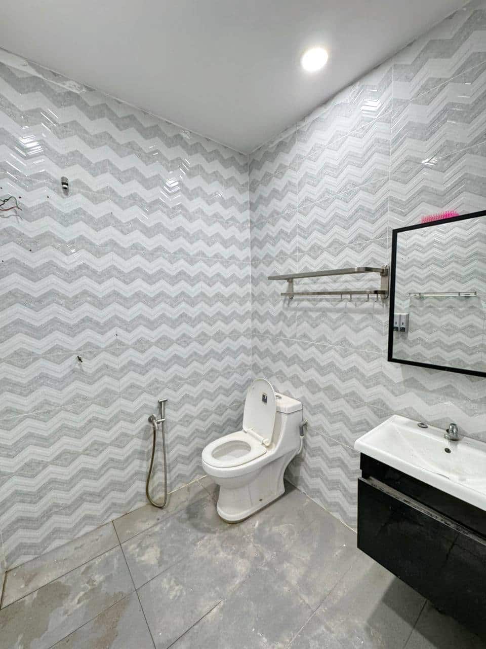 【 Fully Renovated + Fully Extended 】

Skudai Taman… 7