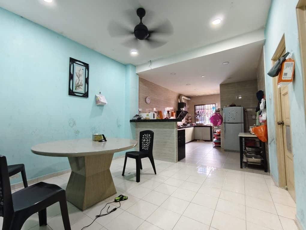 Jalan Kenari, Bandar Putra Kulai

Single Storey Te… 3