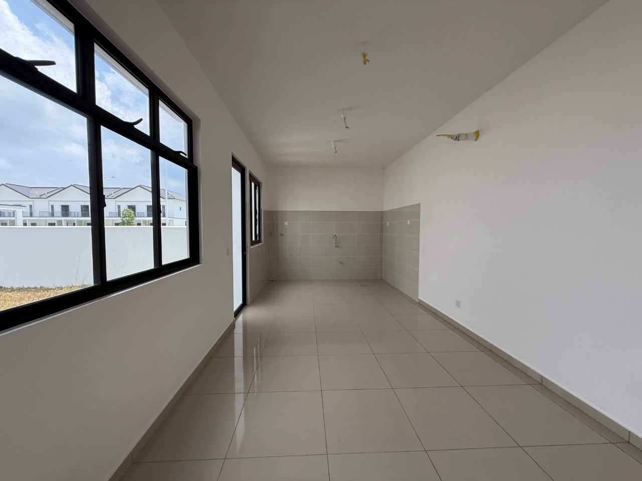For Sale (RW9788)

DROP PRICE ‼️
The Commune @ Eco… 8