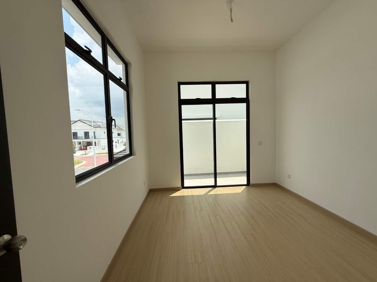 For Sale (RW9788)

DROP PRICE ‼️
The Commune @ Eco… 11