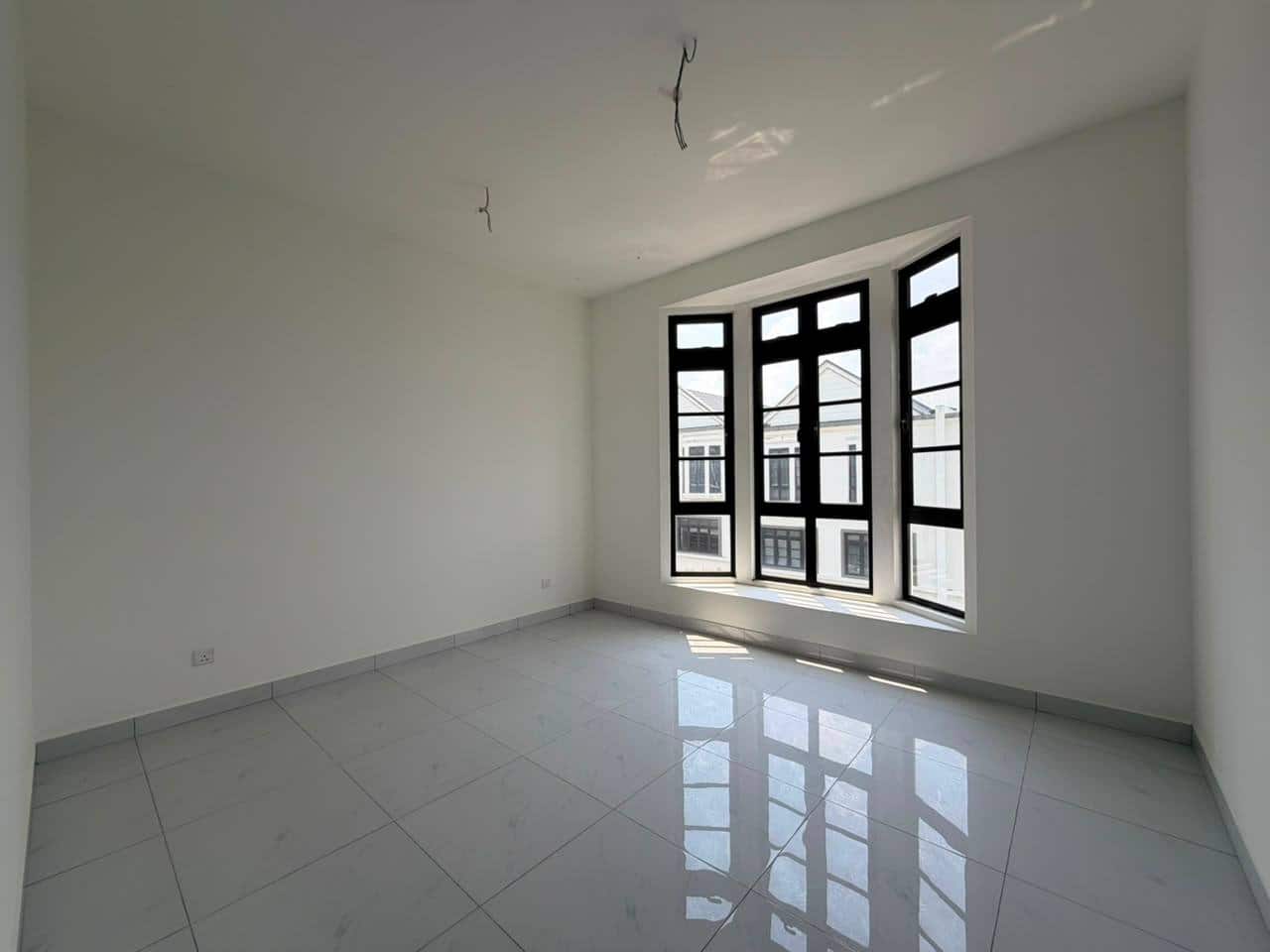 For Sale (AH7799)
The Chateau  Eco Botanic 
The La… 5