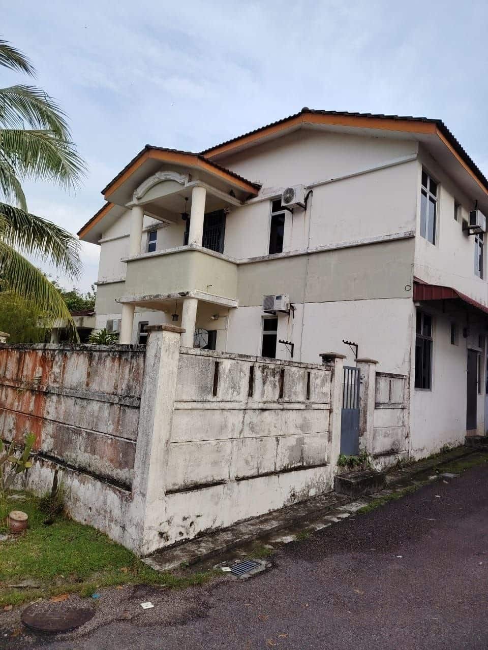 🏡 FOR SALE | DOUBLE STOREY CORNER TERRACE
📍 Taman … 2