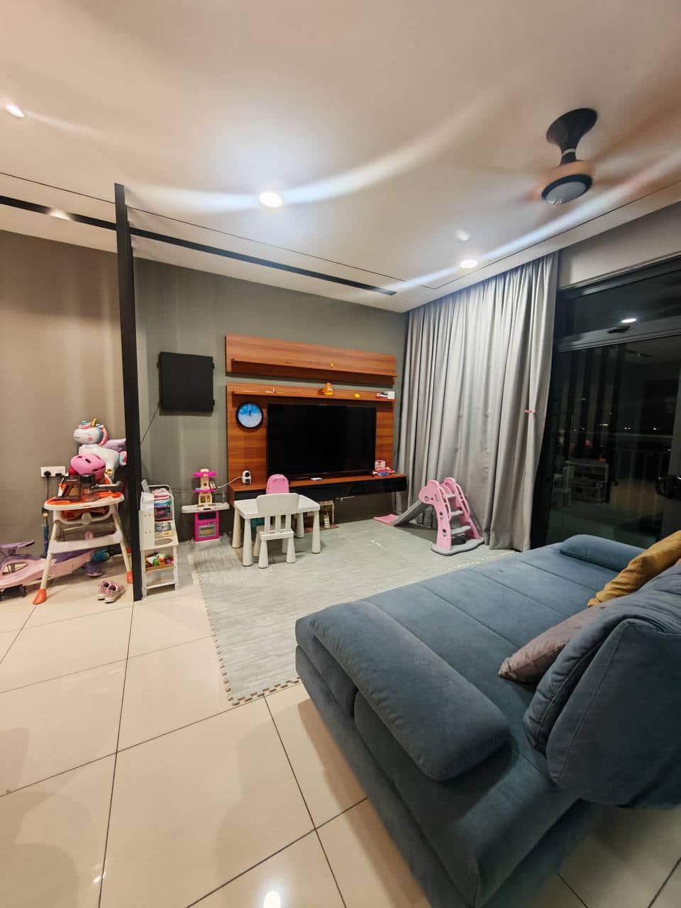 🔥 FOR SALE | 8SCAPE RESIDENCE @ TAMAN PERLING 🔥

🏡… 3