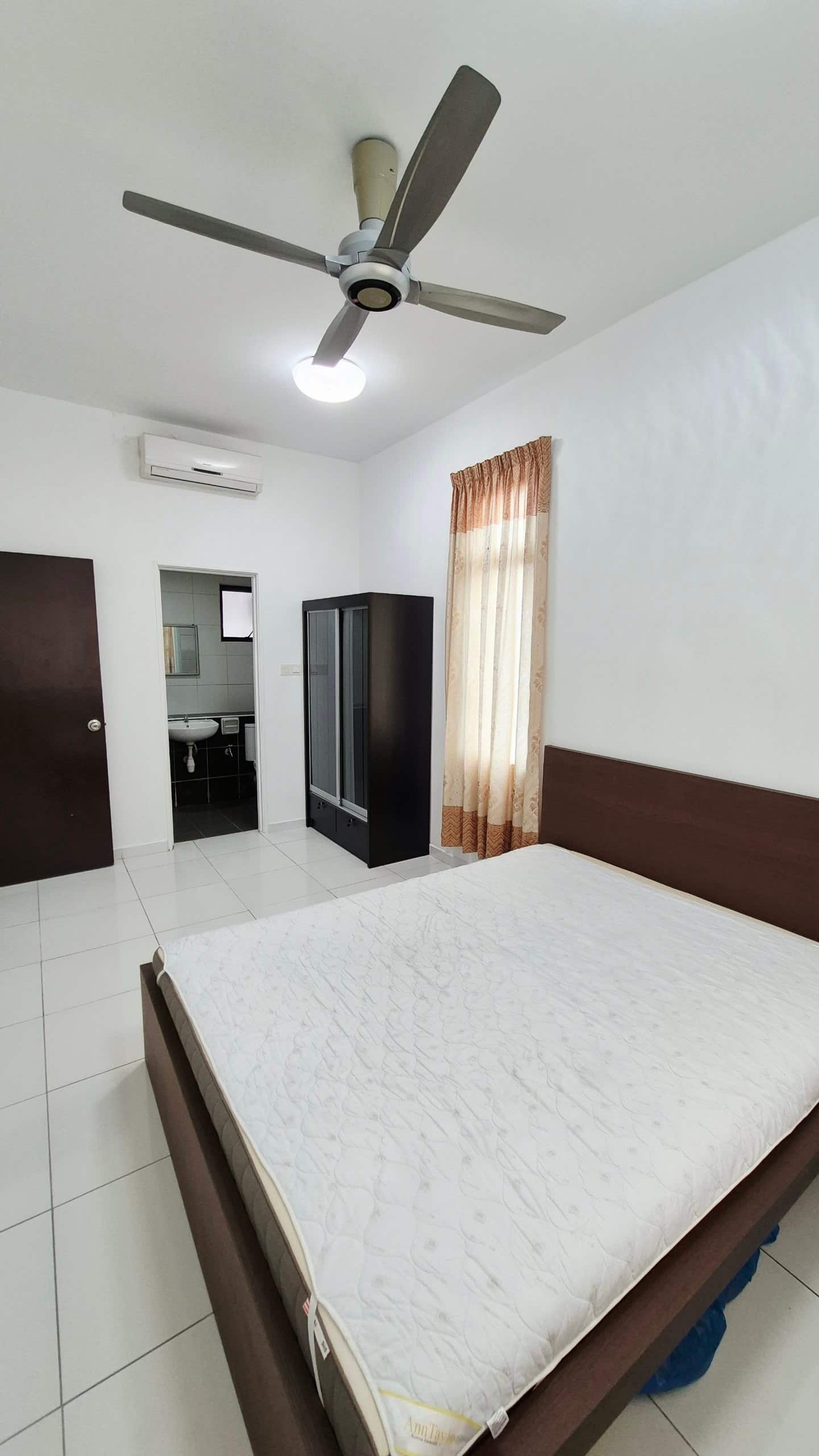 House for sell 

Sky garden setia tropika 
3 bedro… 5