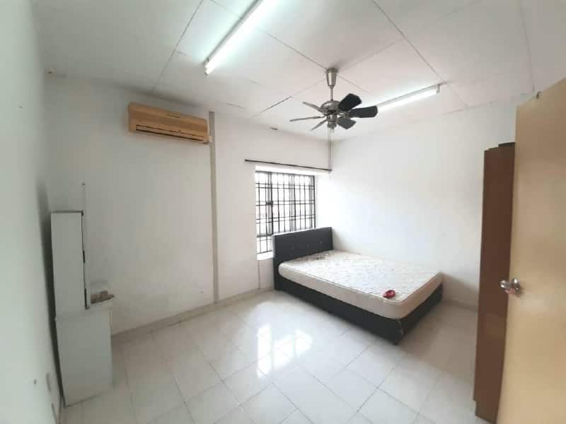 ‼️ Cheap ‼️ Full Loan 

For Sale (MF4283)

- Taman… 5