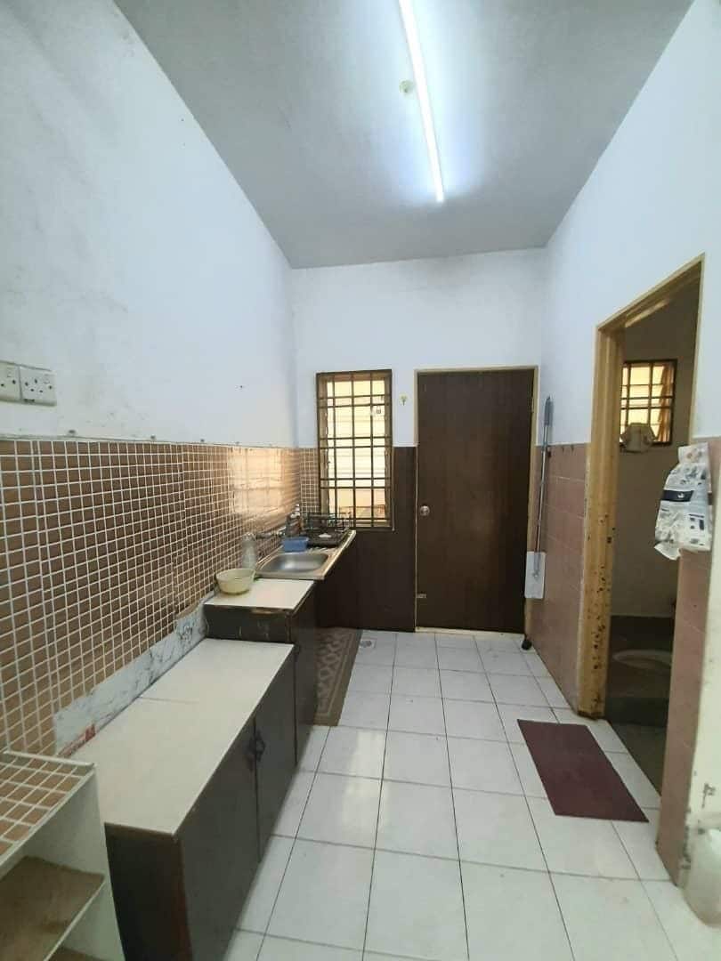 ‼️ Cheap ‼️ Full Loan 

For Sale (MF4283)

- Taman… 6