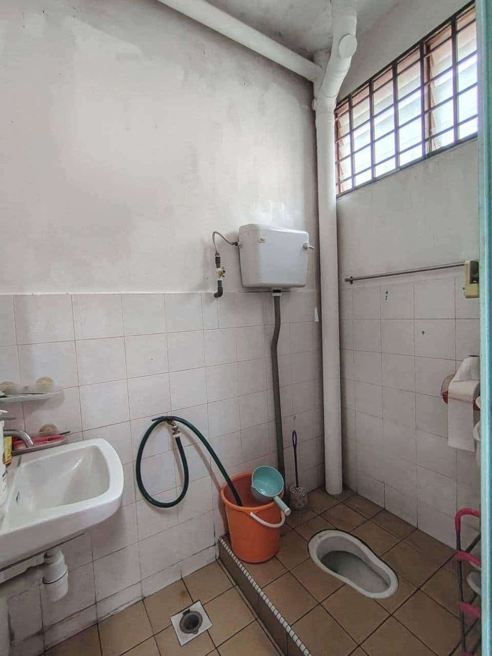 🔥出售 Taman Universiti 全装修美美单层排屋🏡🤩非常难得一间已经不需要再大装修单位👍… 7