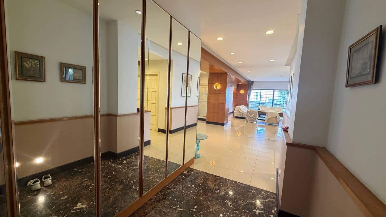 Exclusive Penthouse For Sale
Straits View @ Permas… 6