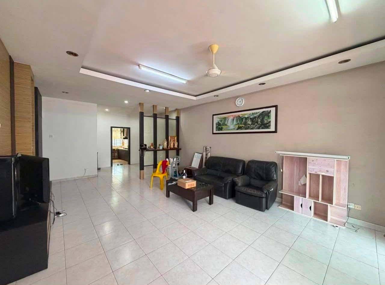 For Sale (GC1308/AH)

📍Taman Nusa Bestari
📍Nearby … 4