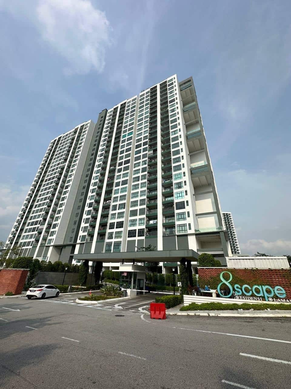 FOR SALE
Selling Rm 400k
Bv TBC 
Tenanted 
Viewing… 1