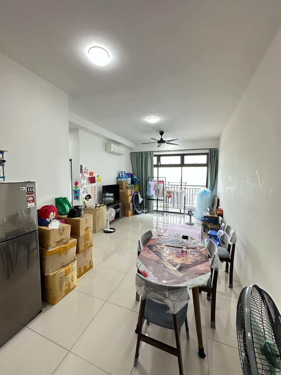 FOR SALE
Selling Rm 400k
Bv TBC 
Tenanted 
Viewing… 3